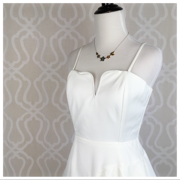 Summer White Asymmetrical Dress - Picture 4 of 8